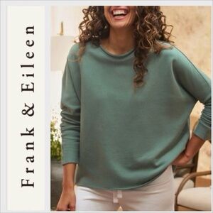 Frank & Eileen -‎ Anna Long Sleeve Capelet Triple Fleece sage/olive L